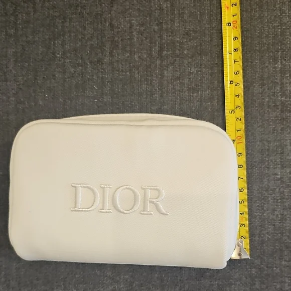 New Dior off-white cosmetic bag - Picture 7 of 8
